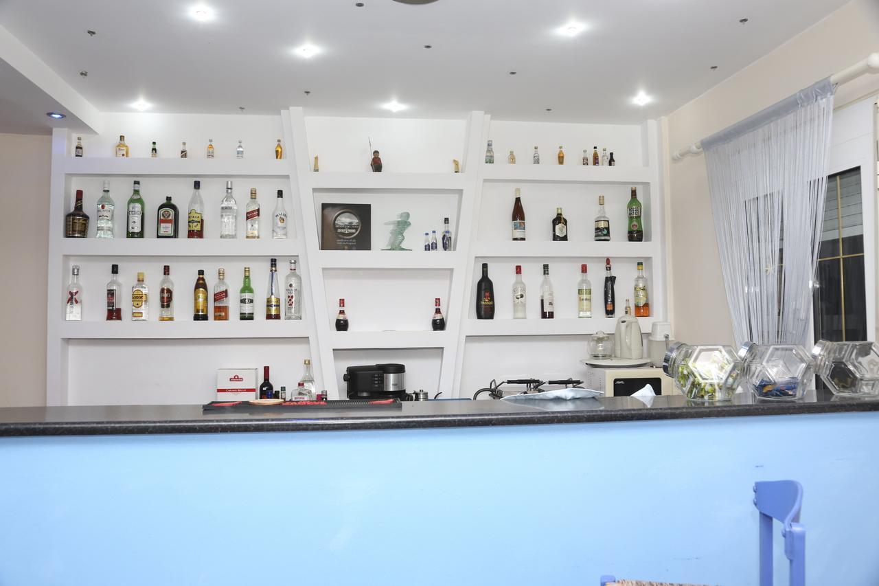 Coral Hotel Plomari Екстер'єр фото